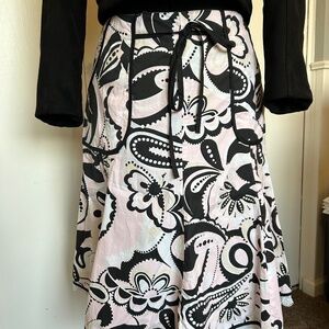 Black and Pink vintage skirt